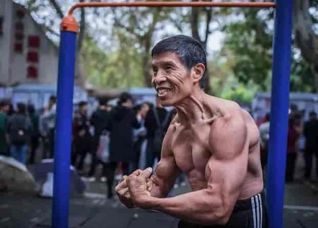 武漢72歲健美冠軍因新冠肺炎去世